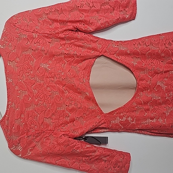 5/25 ❤️ Lovers + Friends cut out back peach lace mini dress - Picture 9 of 9